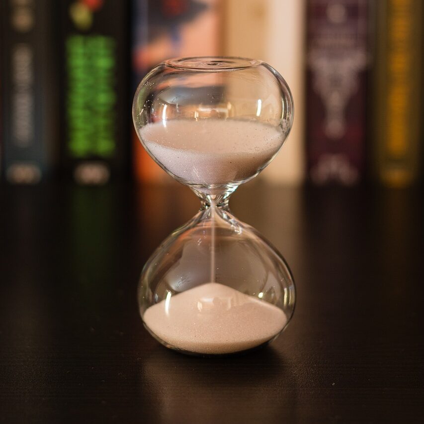 hourglass, library, books-4385720.jpg